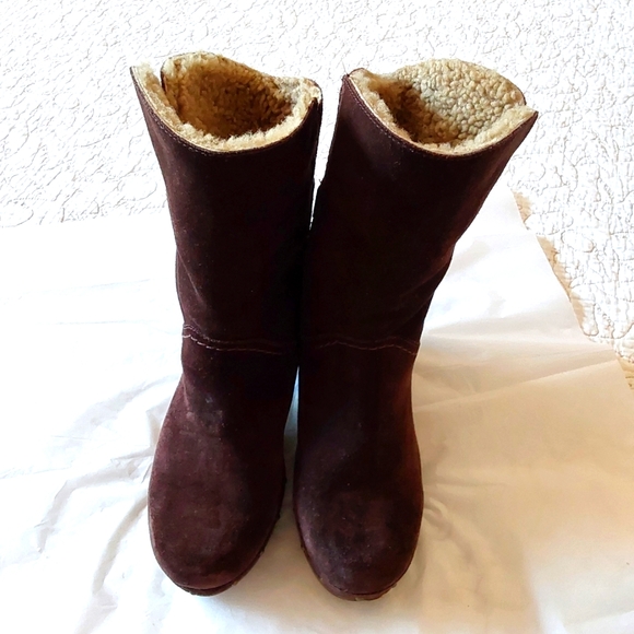 UGG Lynnea Brown Suade Wood heel Clog Boots Buckle Booties Size 7 In - Picture 7 of 13